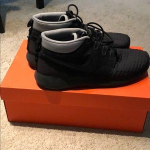 Nike roshe run winter edition